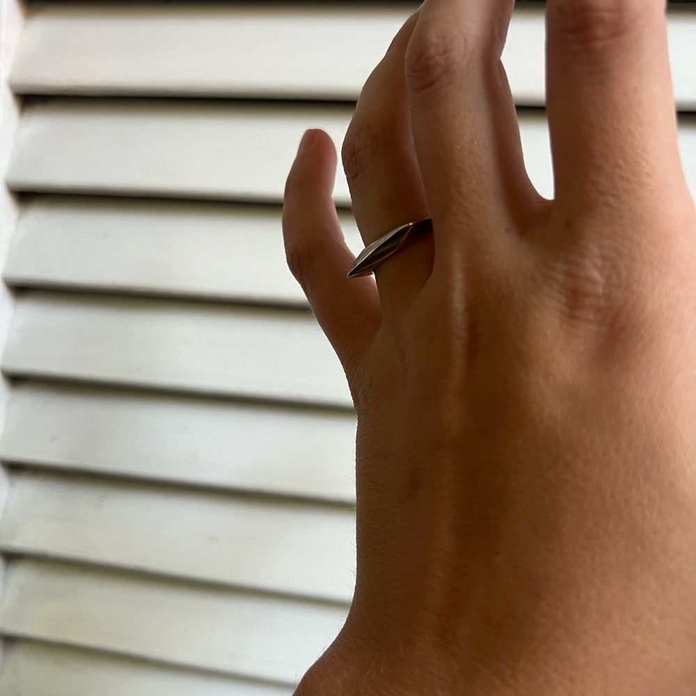 Bold knife’s edge ring